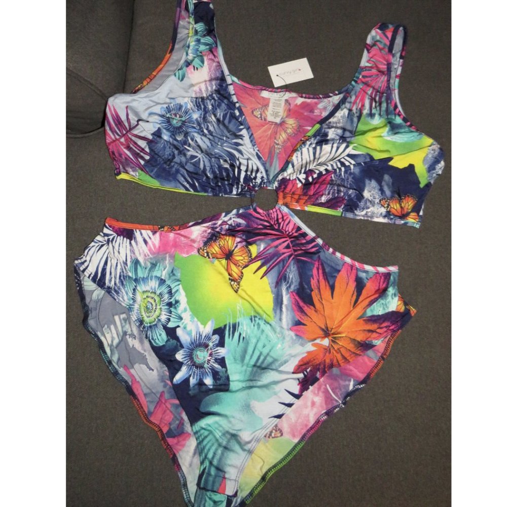 Tropical Butterfly Print Sexy Bodysuit, Ashley Stewart, NWT - Picture 6 of 9